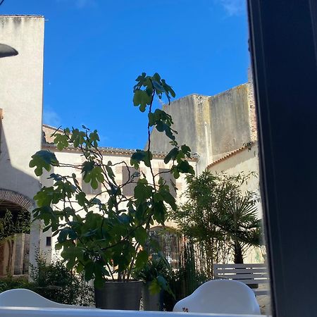 La Maison Sur La Place Penne-dʼAgenais Dış mekan fotoğraf